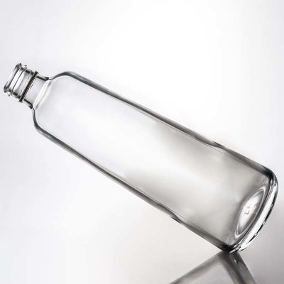 Op maat gemaakte Super Flint Ronde Doorzichtige Glasfles voor Gin Rum Vodka Whisky 580ml 1000ml