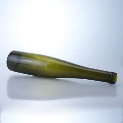 520 ml / 700 ml Elegante antieke groene glazen fles voor Whisky Vodka Tequila Gin Rum