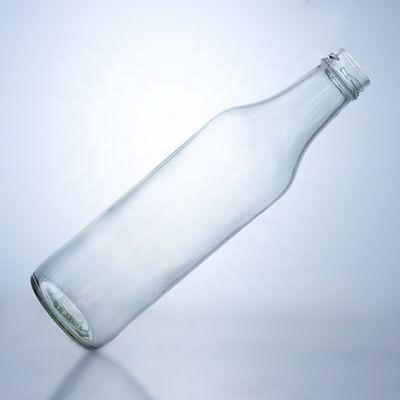 Duidelijke Whisky Vodka Glasfles Uniek 650 ml Speciaal gevormd met schroeftop afwerking