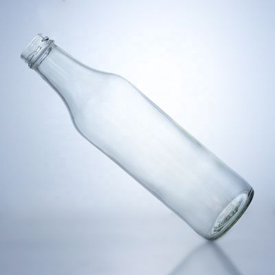Duidelijke Whisky Vodka Glasfles Uniek 650 ml Speciaal gevormd met schroeftop afwerking