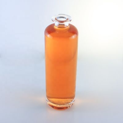 750 ml unieke ronde flintglasfles met aangepast logo en kurk