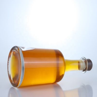 Oppervlaktebehandeling Warm stempelen Glasfles met kurk voor wodka Gin Rum Whiskey