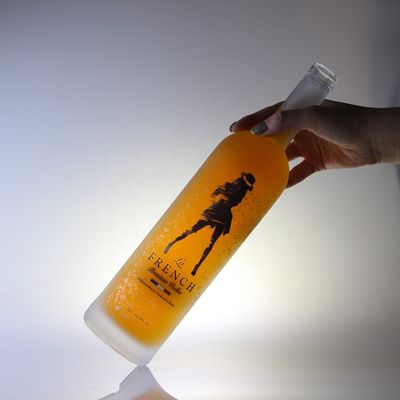 Groothandel 750 ml 1000 ml Decal glazen fles voor bier Vodka Whisky Spirits