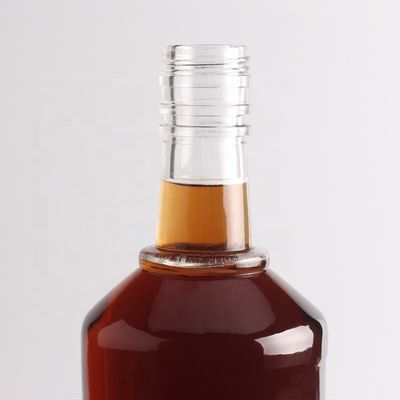 2022 Dikke bodem Gekleurde glazen fles Helder steensteen voor gin Whisky Rum Tequila Brandy