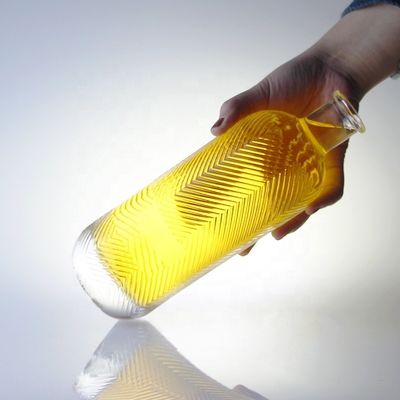 Transparante 750 ml capaciteit extra flint gegraveerde glazen fles met kurk met 500 ml capaciteit