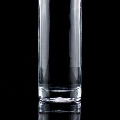 1750 ml 1000 ml glazen flessen voor drank Op maat gemaakte ronde wodkafles Versatile gebruik