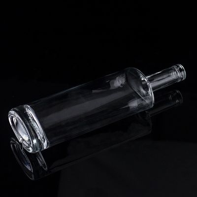 1750 ml 1000 ml glazen flessen voor drank Op maat gemaakte ronde wodkafles Versatile gebruik