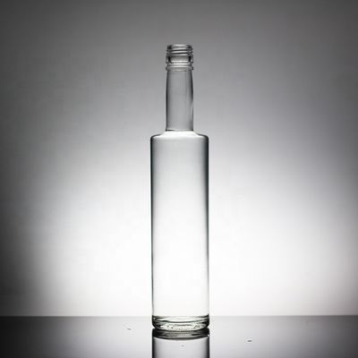 Graveren van een glasfles van 1 liter met kurkkap voor drank Whisky Vodka