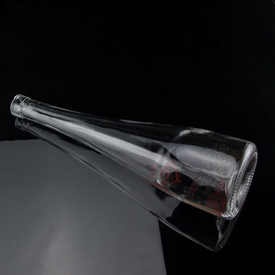 Kegelvormige schermdruk Vodka Whisky Liquor Glasfles 750 ml met Super Flint Glass